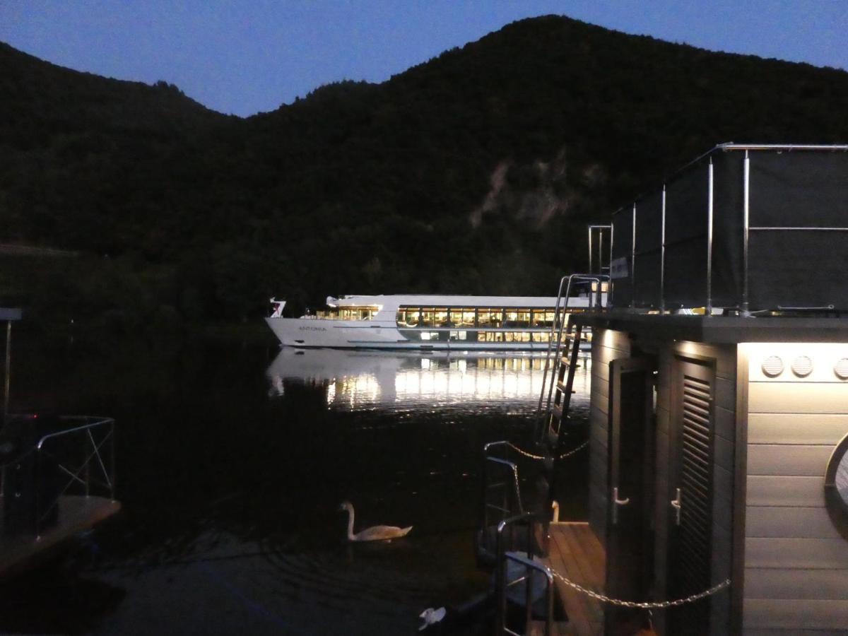 Hausboot Moselrose In Botel *